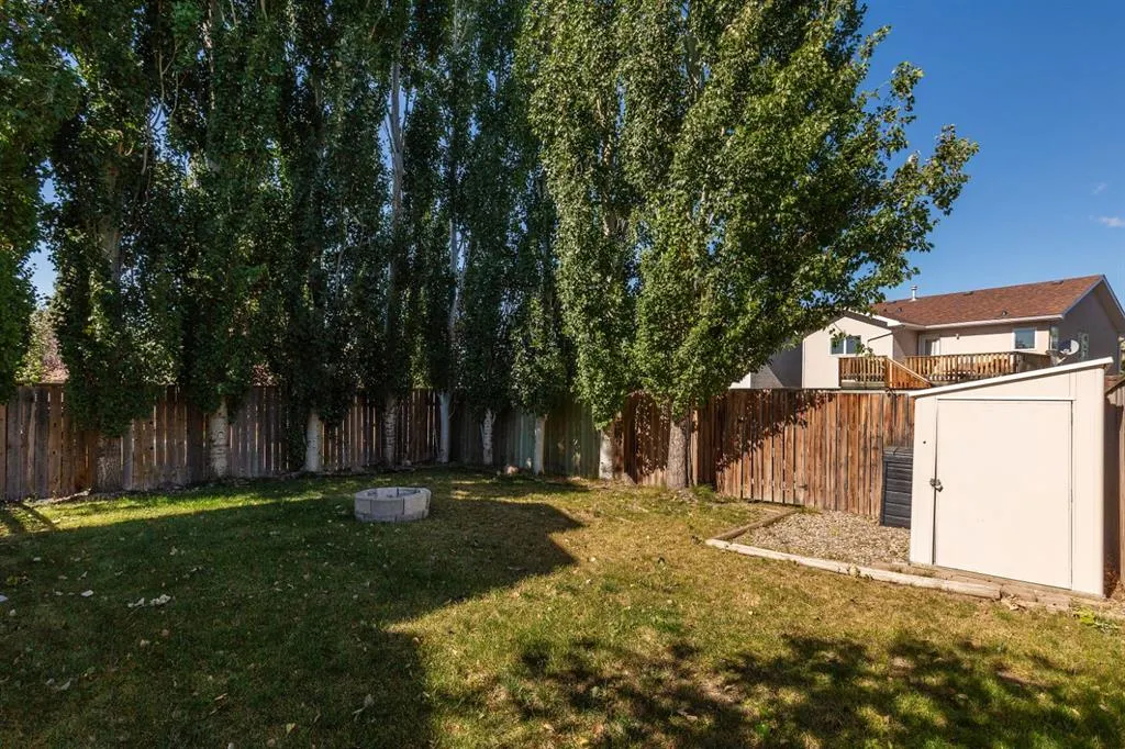 154 Blackfoot Court W