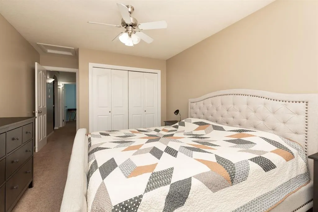 154 Blackfoot Court W