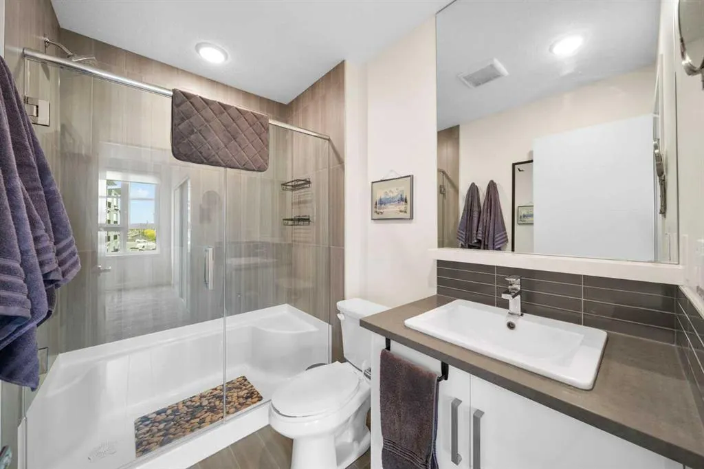 25 Walden Common SE