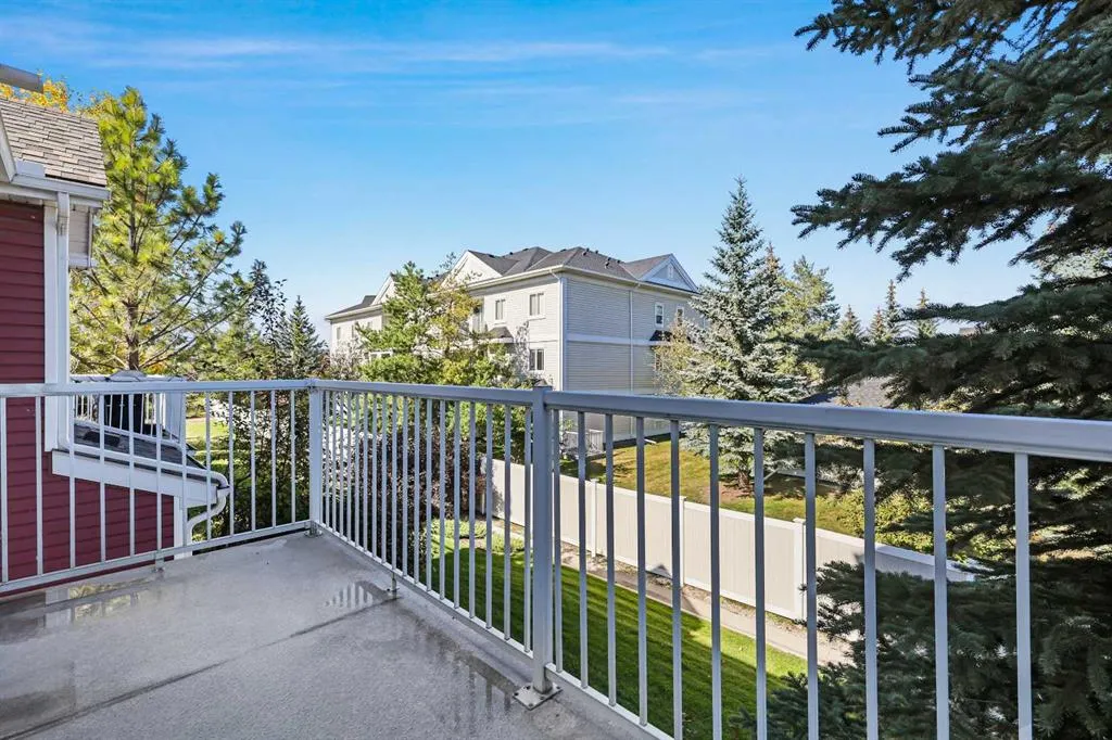 12 Chaparral Ridge Park SE