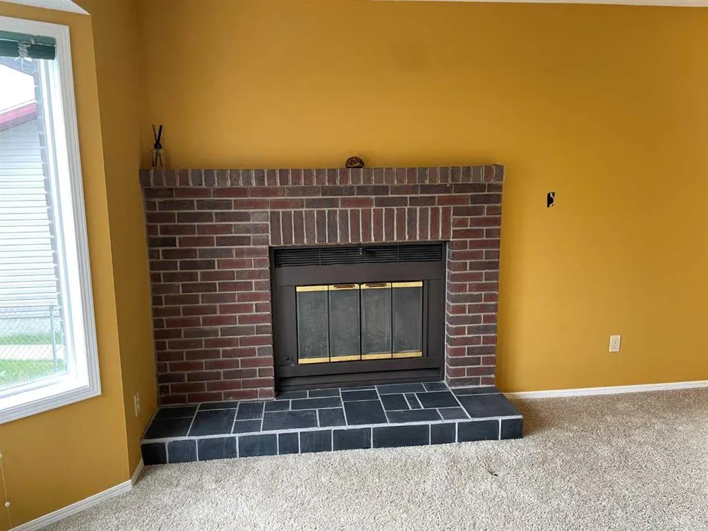 5 Hillside Crescent