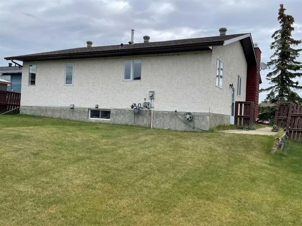 5 Hillside Crescent