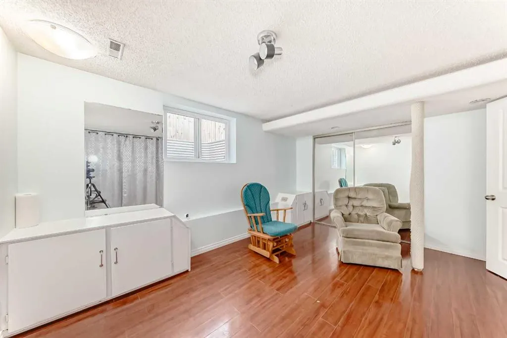 151 Pinemill Road NE