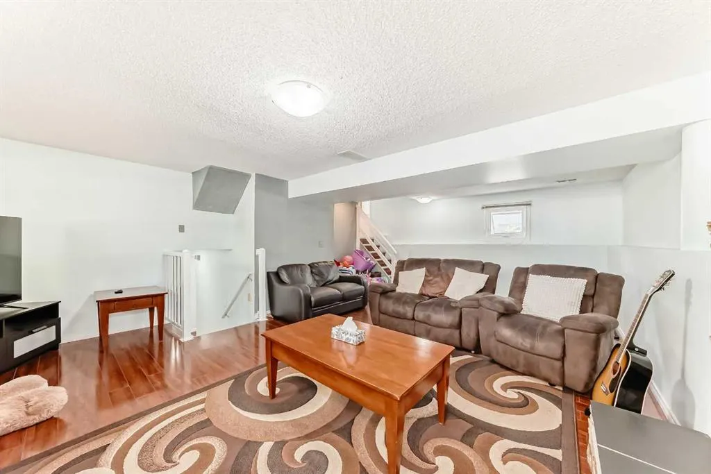 151 Pinemill Road NE