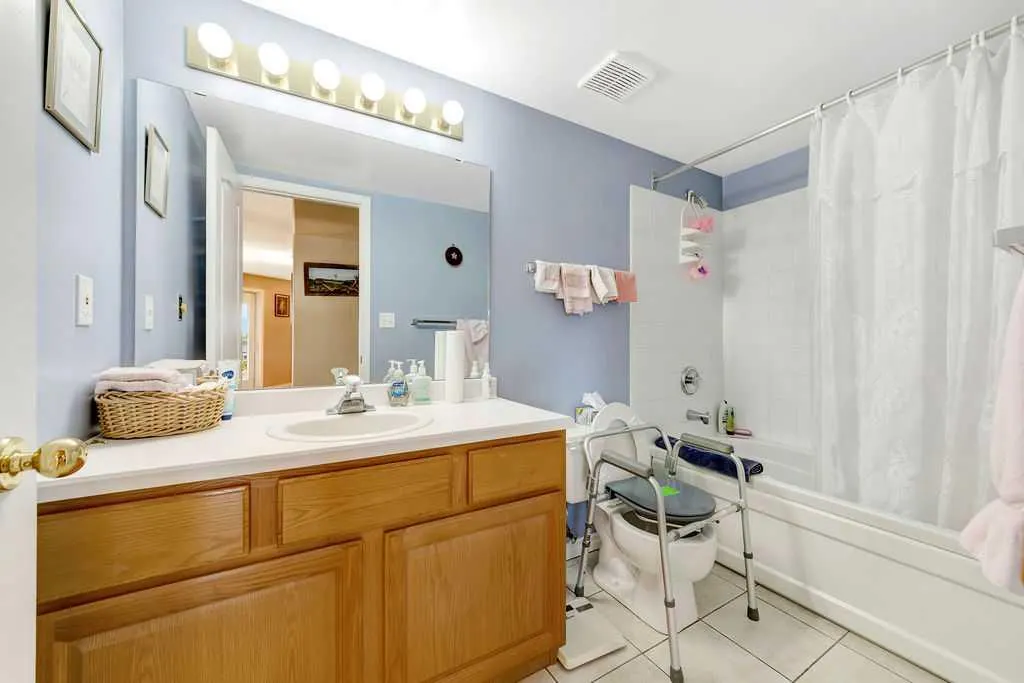5107 47 Street, #304