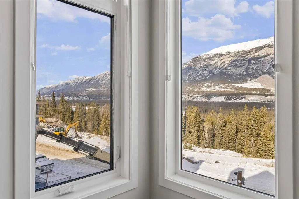 209 Stewart Creek Rise, #201J