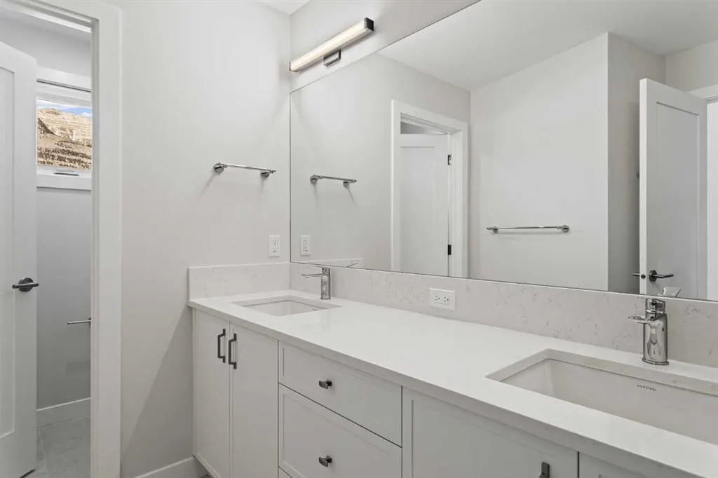 209 Stewart Creek Rise, #201J