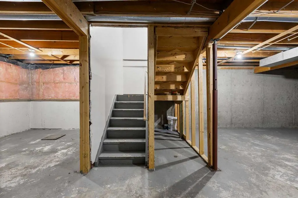 1706 22 Avenue, #18