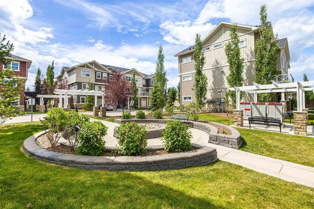 53 Skyview Ranch Manor NE