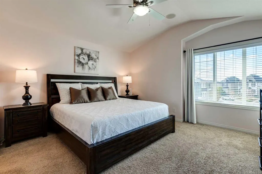 123 Marquis Green SE