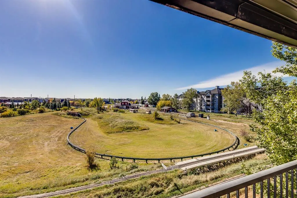 304 Mackenzie SW, #7308