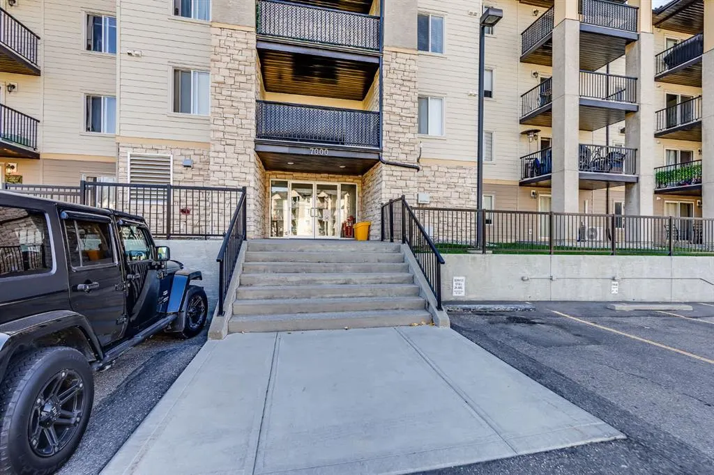 304 Mackenzie SW, #7308
