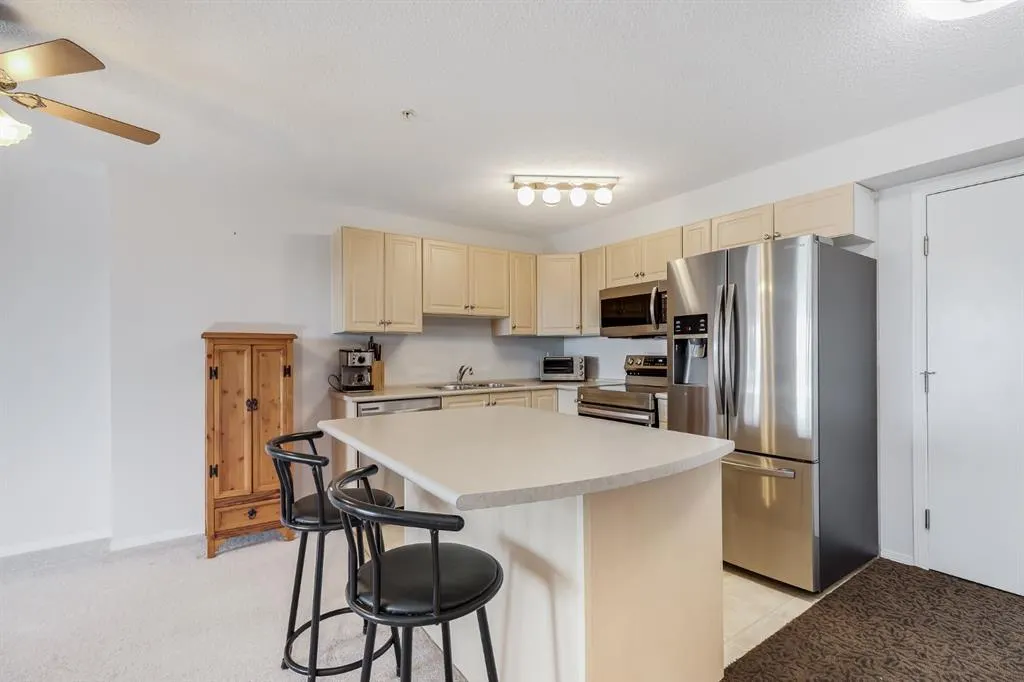 304 Mackenzie SW, #7308