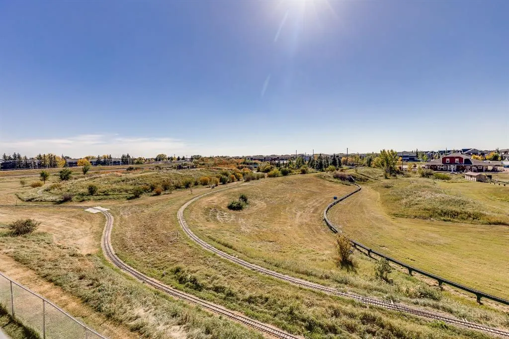 304 Mackenzie SW, #7308