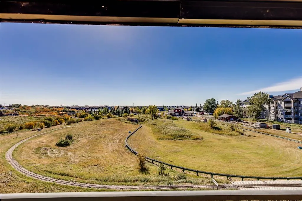 304 Mackenzie SW, #7308