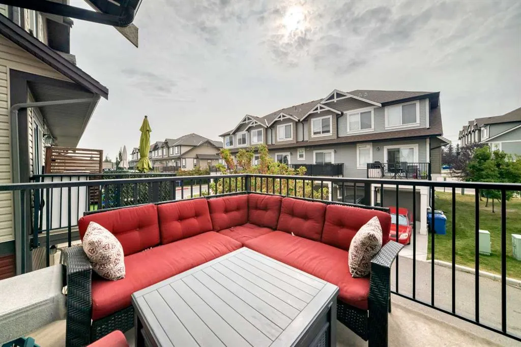 280 Williamstown Close NW, #401