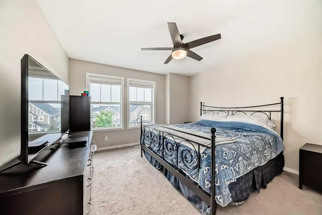 280 Williamstown Close NW, #401