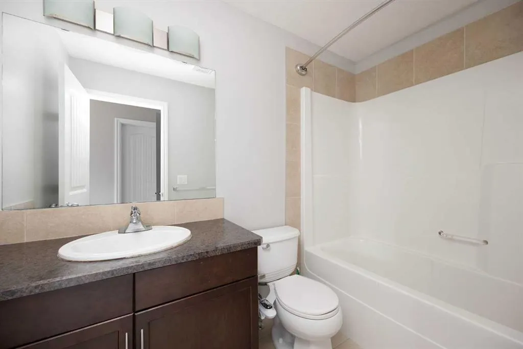 180 Riverstone Ridge, #5