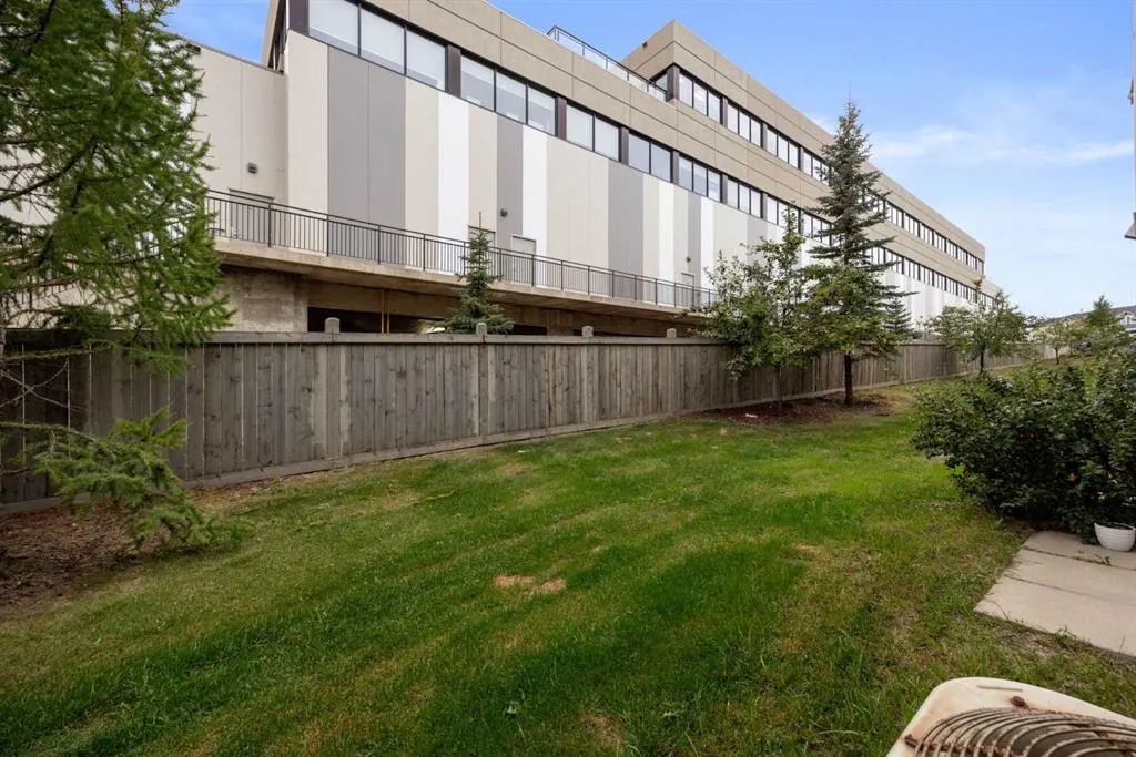 180 Riverstone Ridge, #5