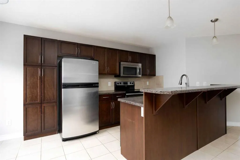 180 Riverstone Ridge, #5