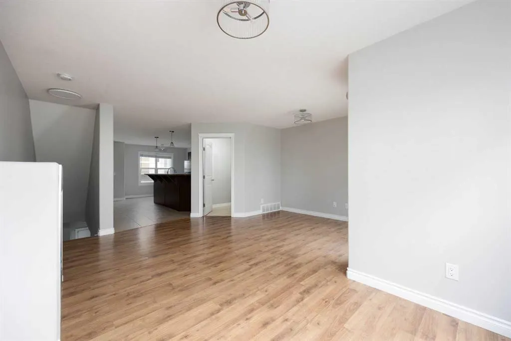180 Riverstone Ridge, #5