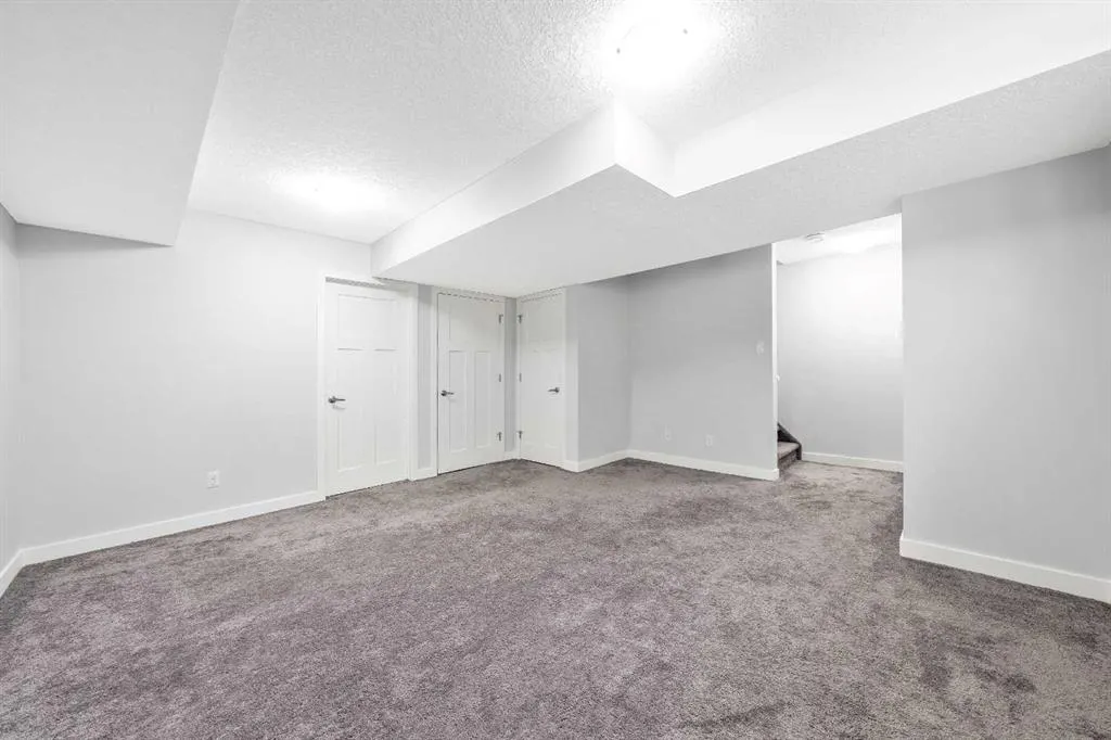250 Sage Valley Road NW, #902