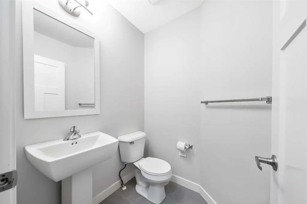 250 Sage Valley Road NW, #902