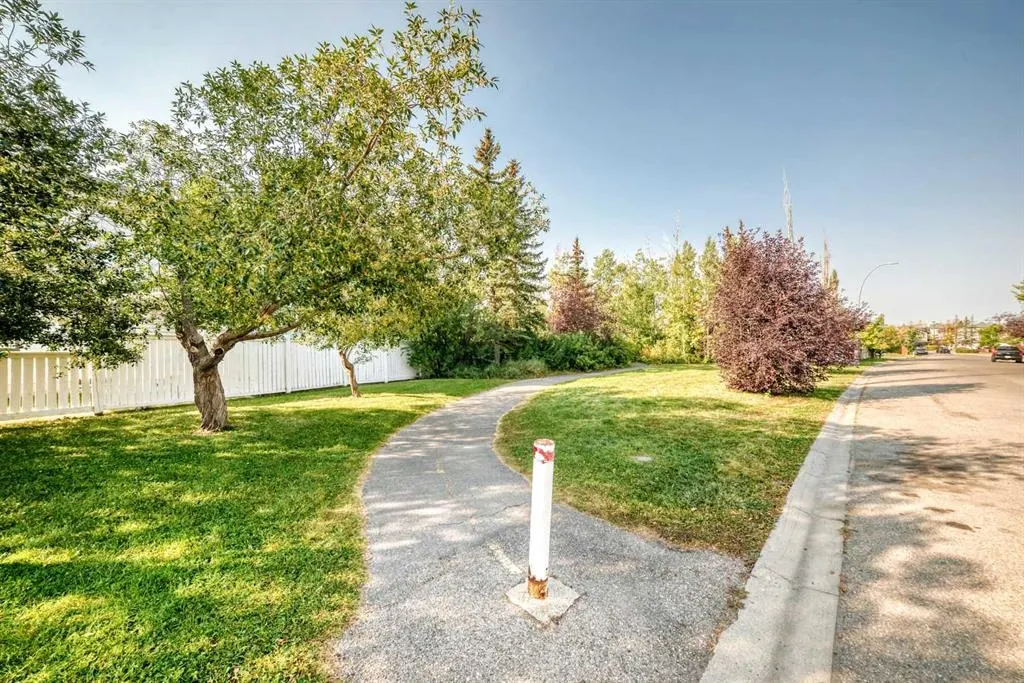 139 Bridlewood Circle SW