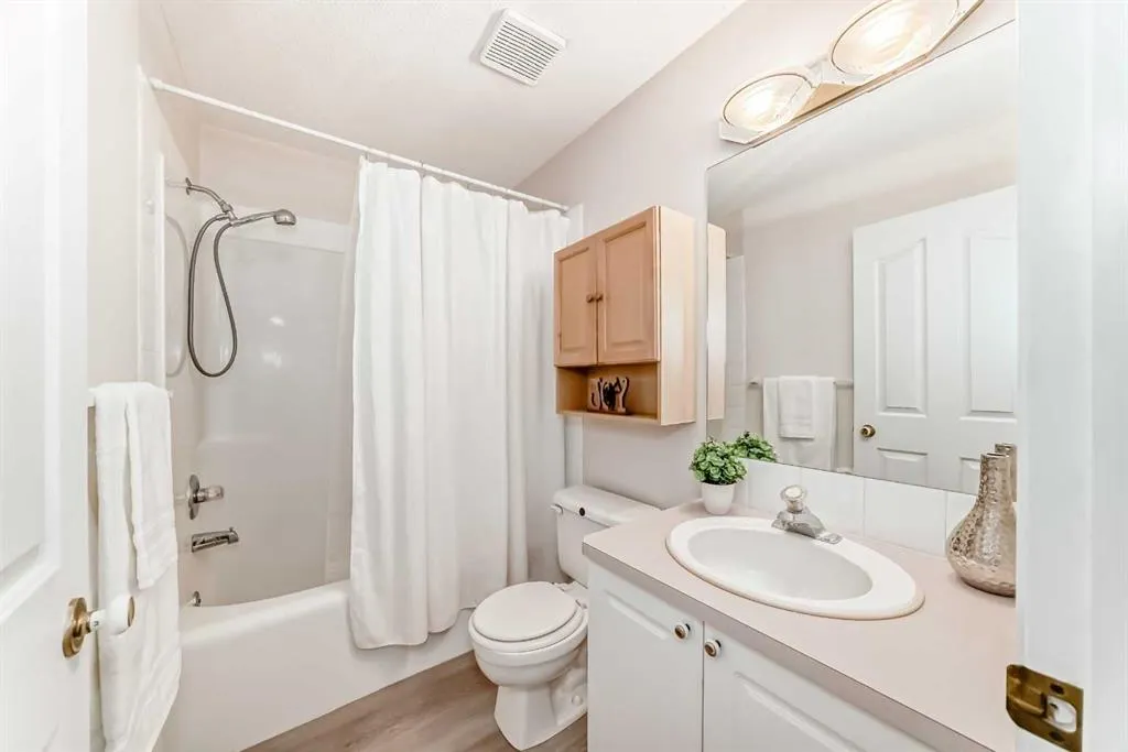 139 Bridlewood Circle SW