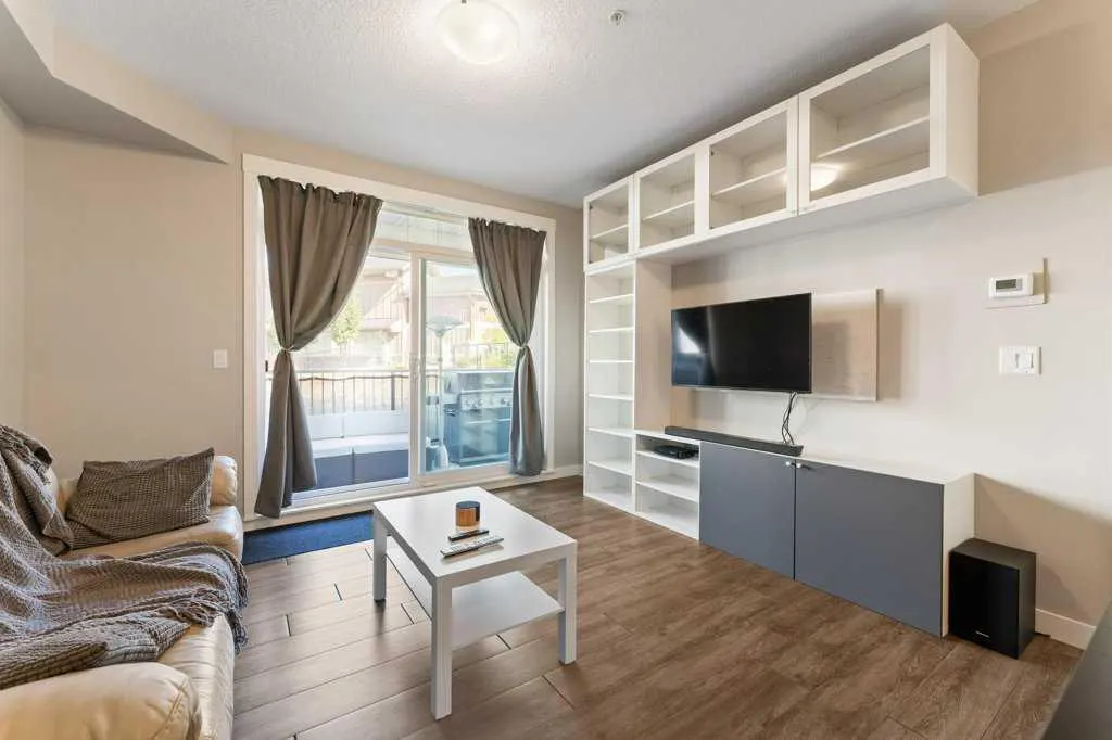 110 Auburn Meadows View SE, #104