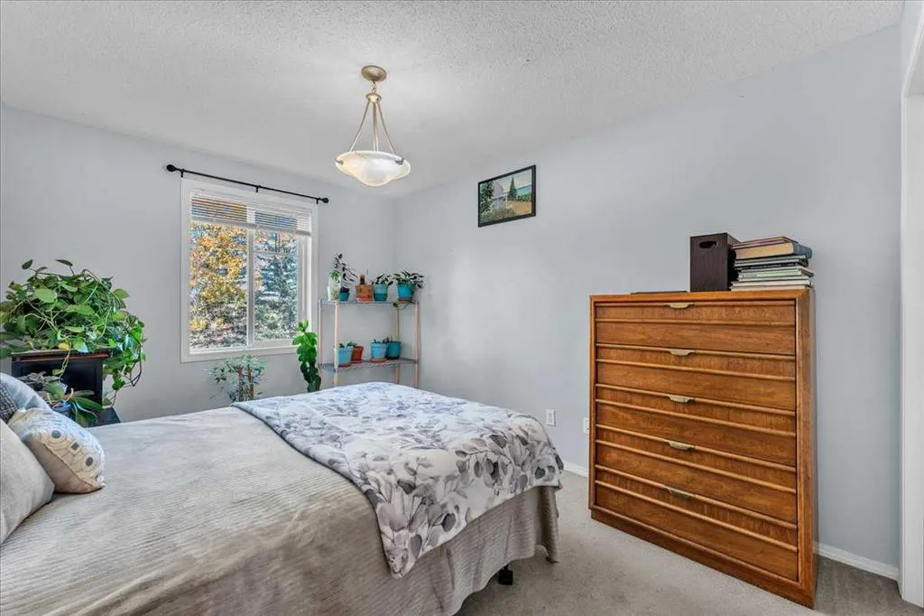 200 Community, #3208