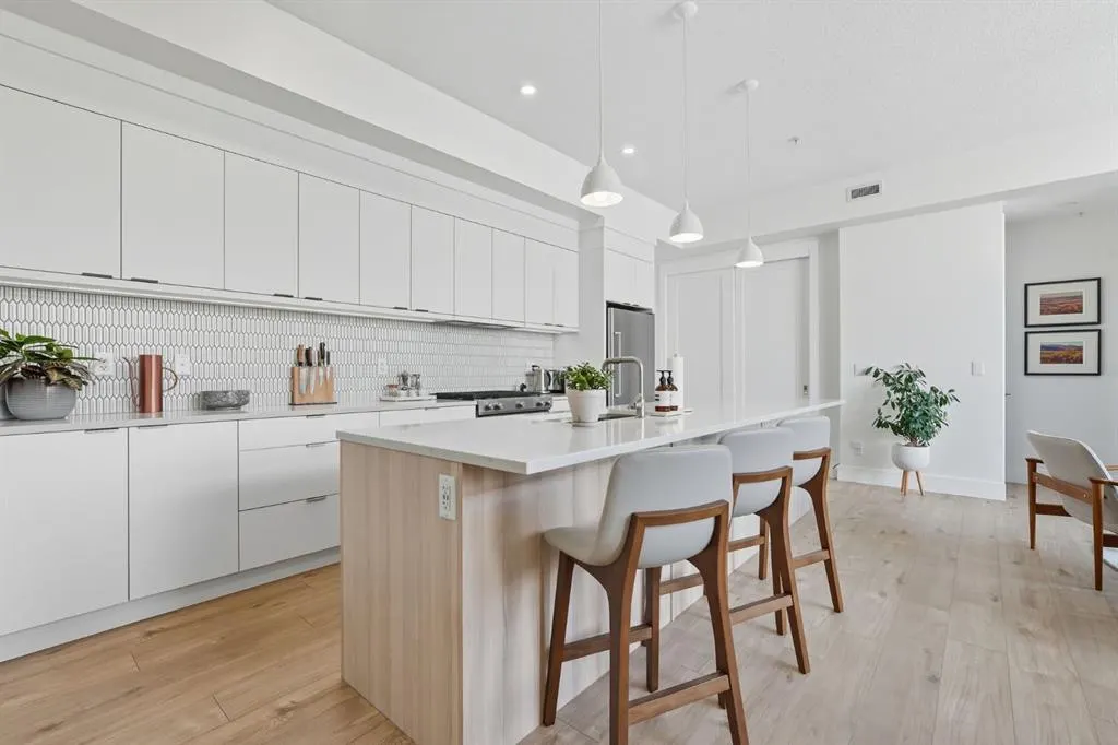 3375 15 Street SW, #409