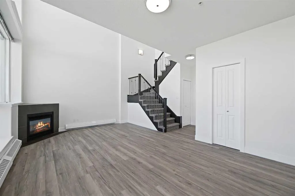 77 Spruce Place SW, #2404