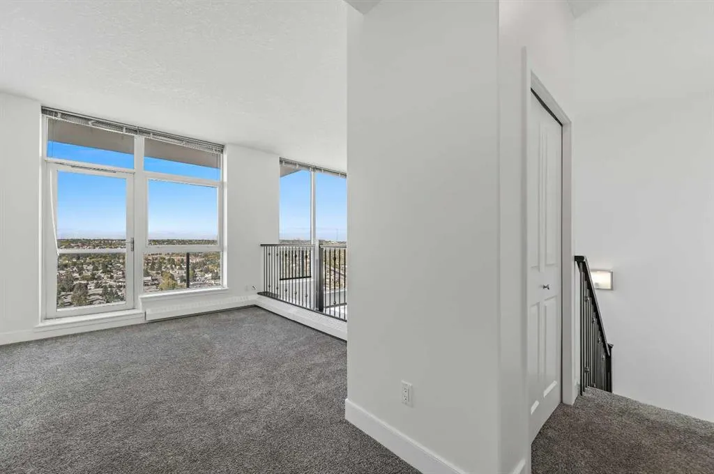 77 Spruce Place SW, #2404