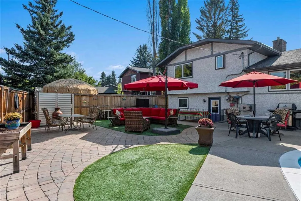 206 Lake Fraser Place SE