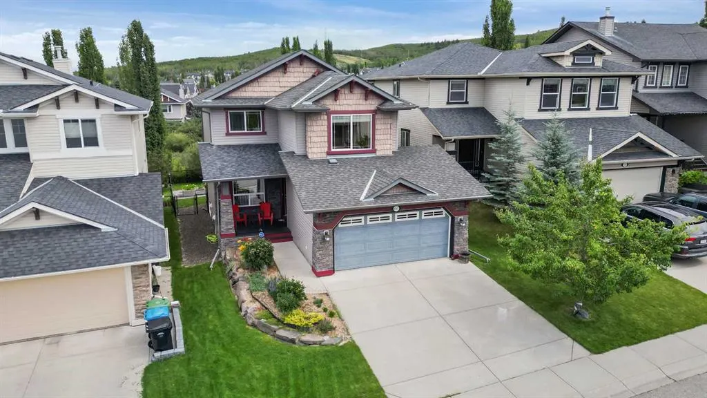 66 Crestbrook Hill SW