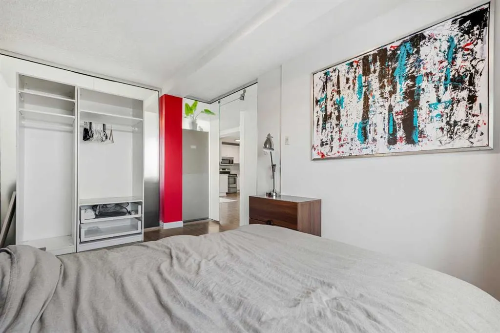 519 17th Avenue SW, #720