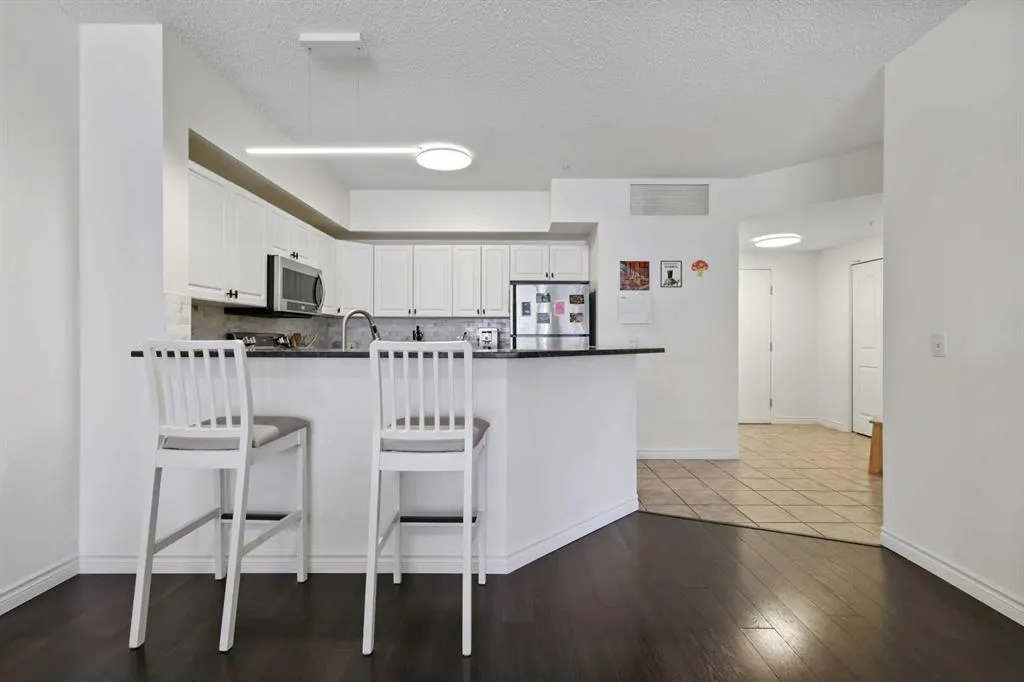 838 19 Avenue SW, #207