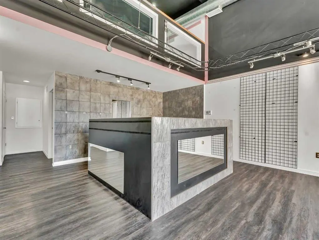 3295 Dunmore Road SE, #8