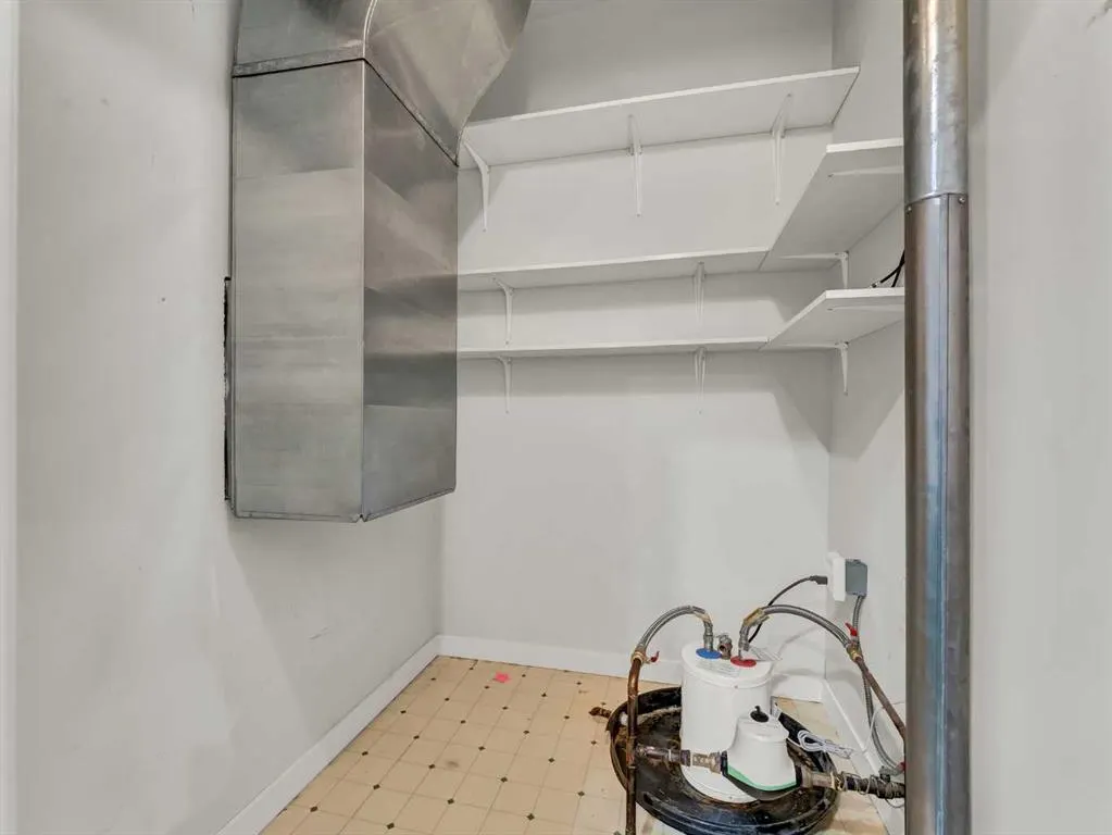 3295 Dunmore Road SE, #8