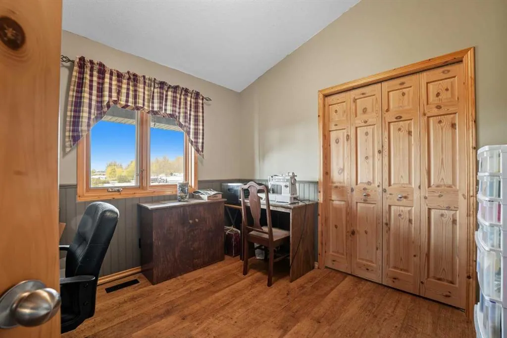 374037 Range Road 6-0