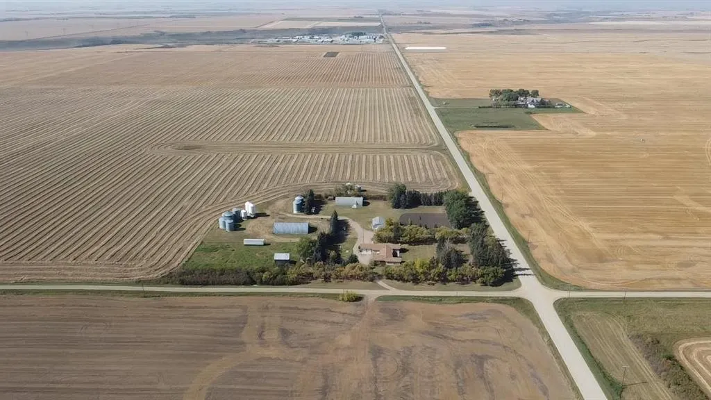 27403 Township Road 292