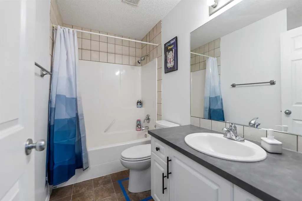 182 Tuscany Ravine Road NW