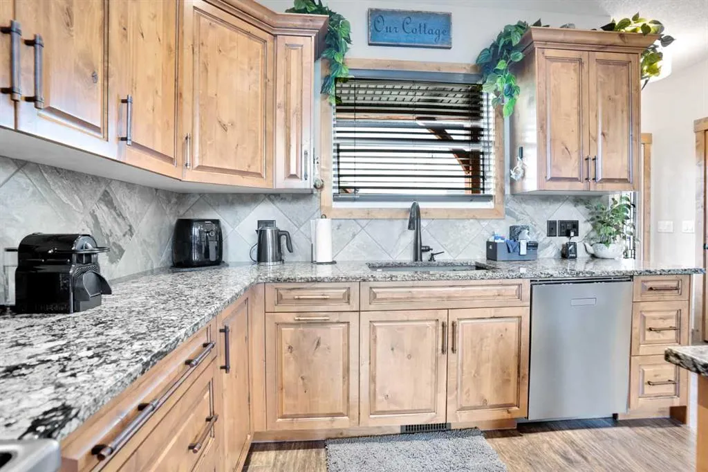 210 CottageClub Crescent