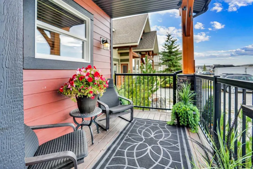210 CottageClub Crescent
