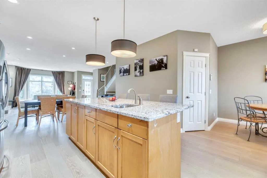 2605 30 Street SW