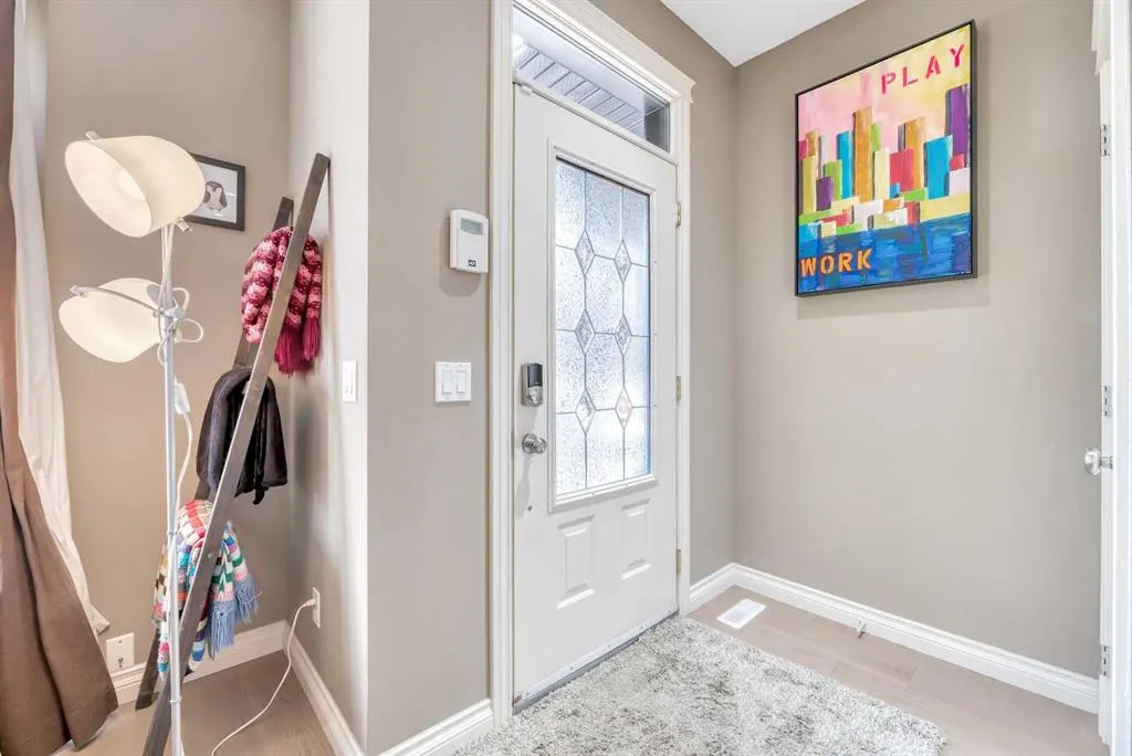 2605 30 Street SW