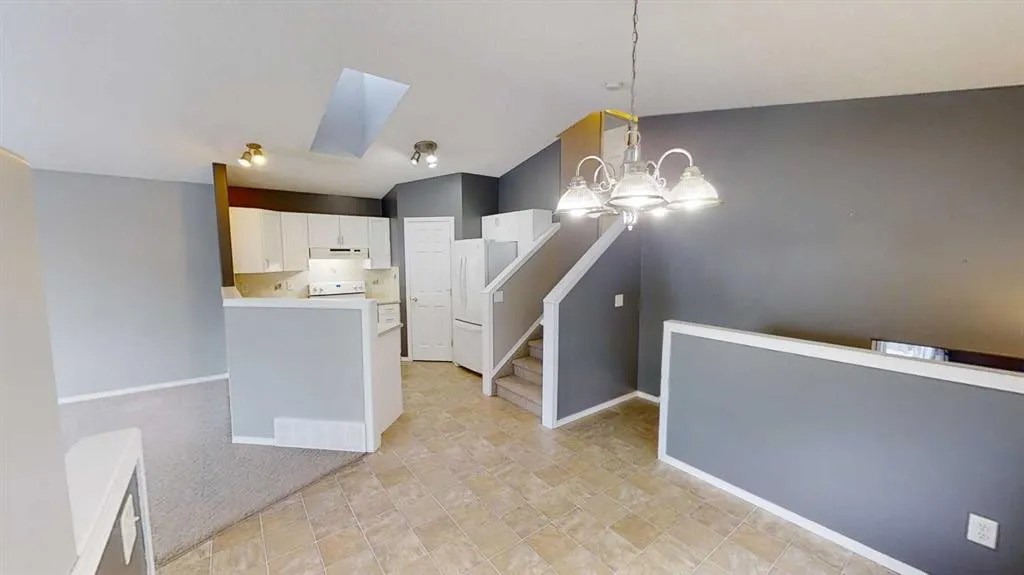 9425 Lakeland Drive