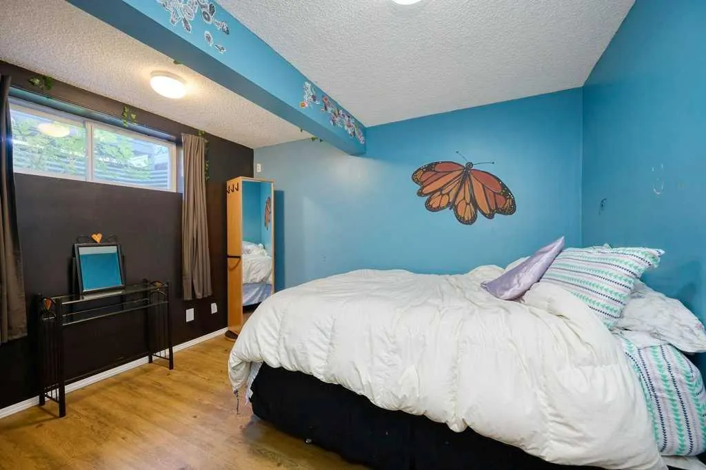 42 Chapalina Way SE