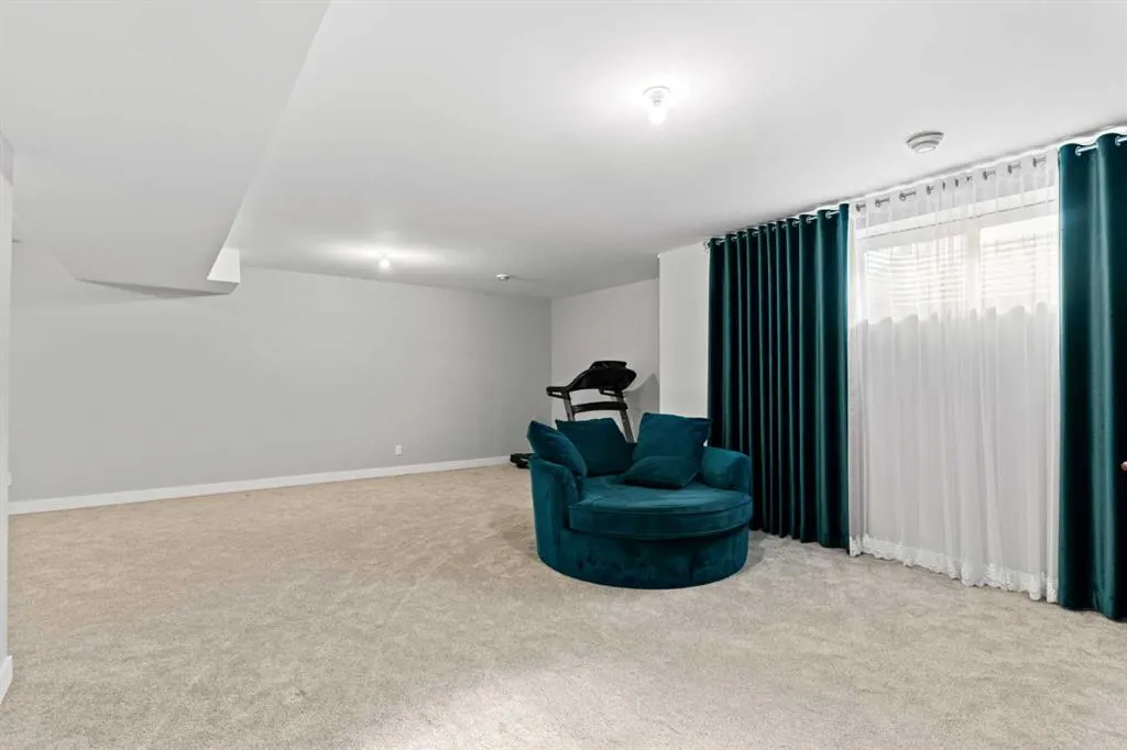 49 Legacy Glen Circle SE